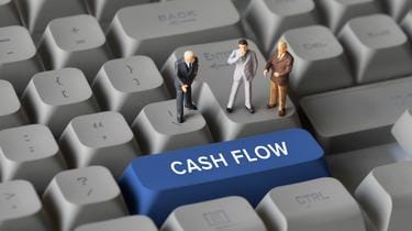 Struggling with cash flow – Exploring the growing use of asset and invoice financing